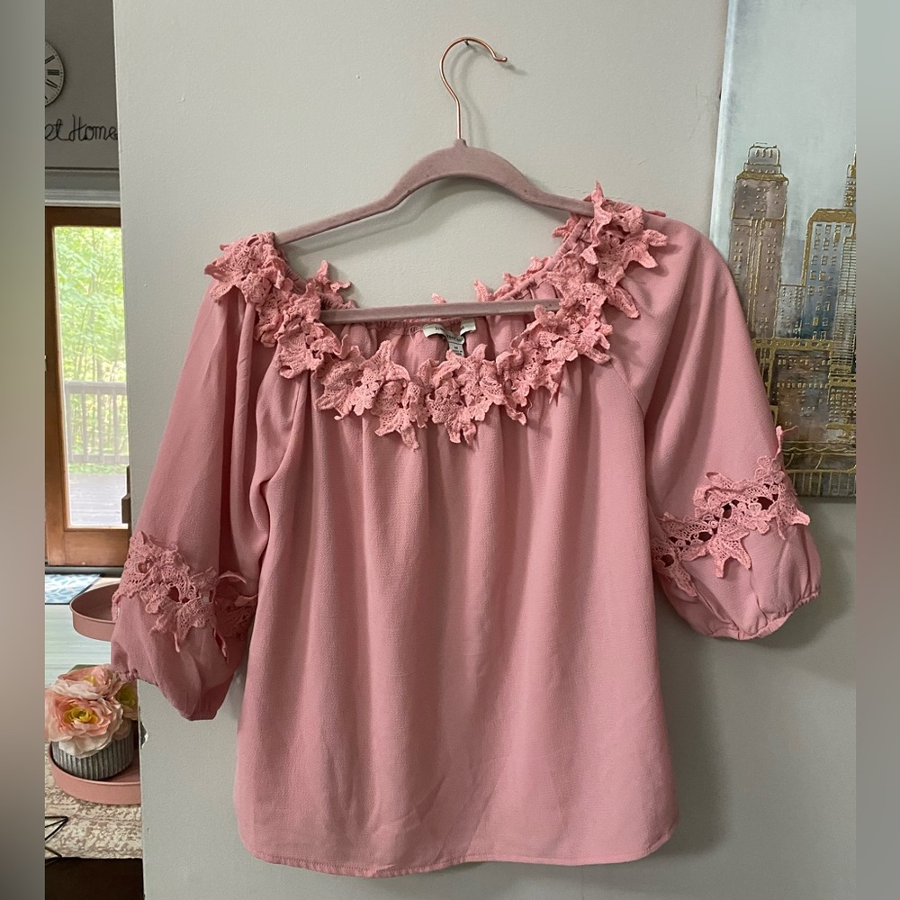 Pink crepe fabric shirt